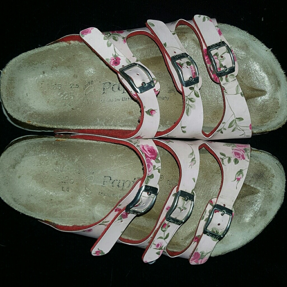 Papillio Birkenstock pink floral sandals sz 35/5